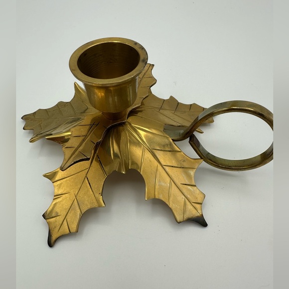 2 VTG Brass Poinsettia Holly Candle Stick Holders - Century Distinctive Gift - Picture 4 of 14